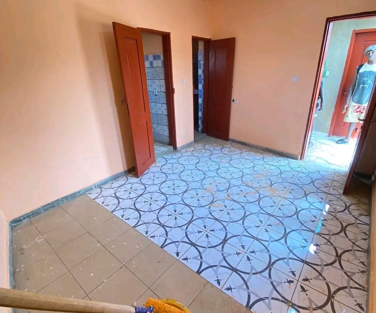 Chambre moderne à Logbaba Saint Thomas - Douala