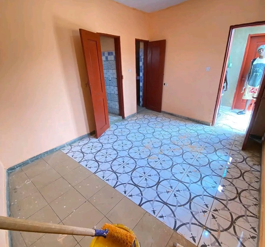 Chambre moderne à Logbaba Saint Thomas - Douala