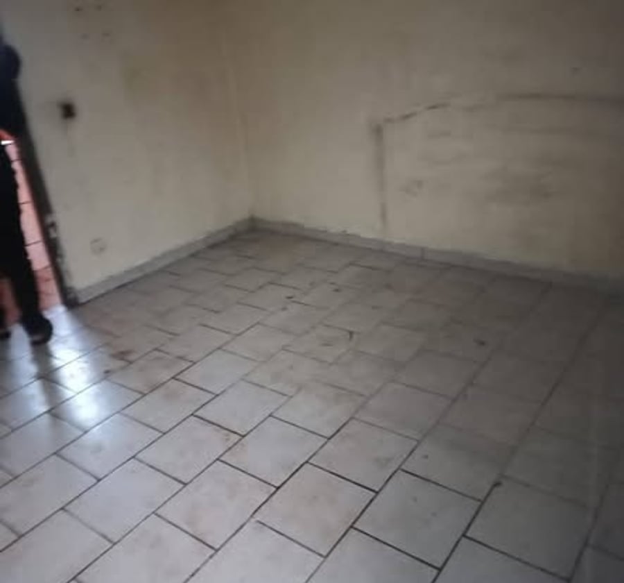 Chambre moderne à louer - Essomba, Yaoundé