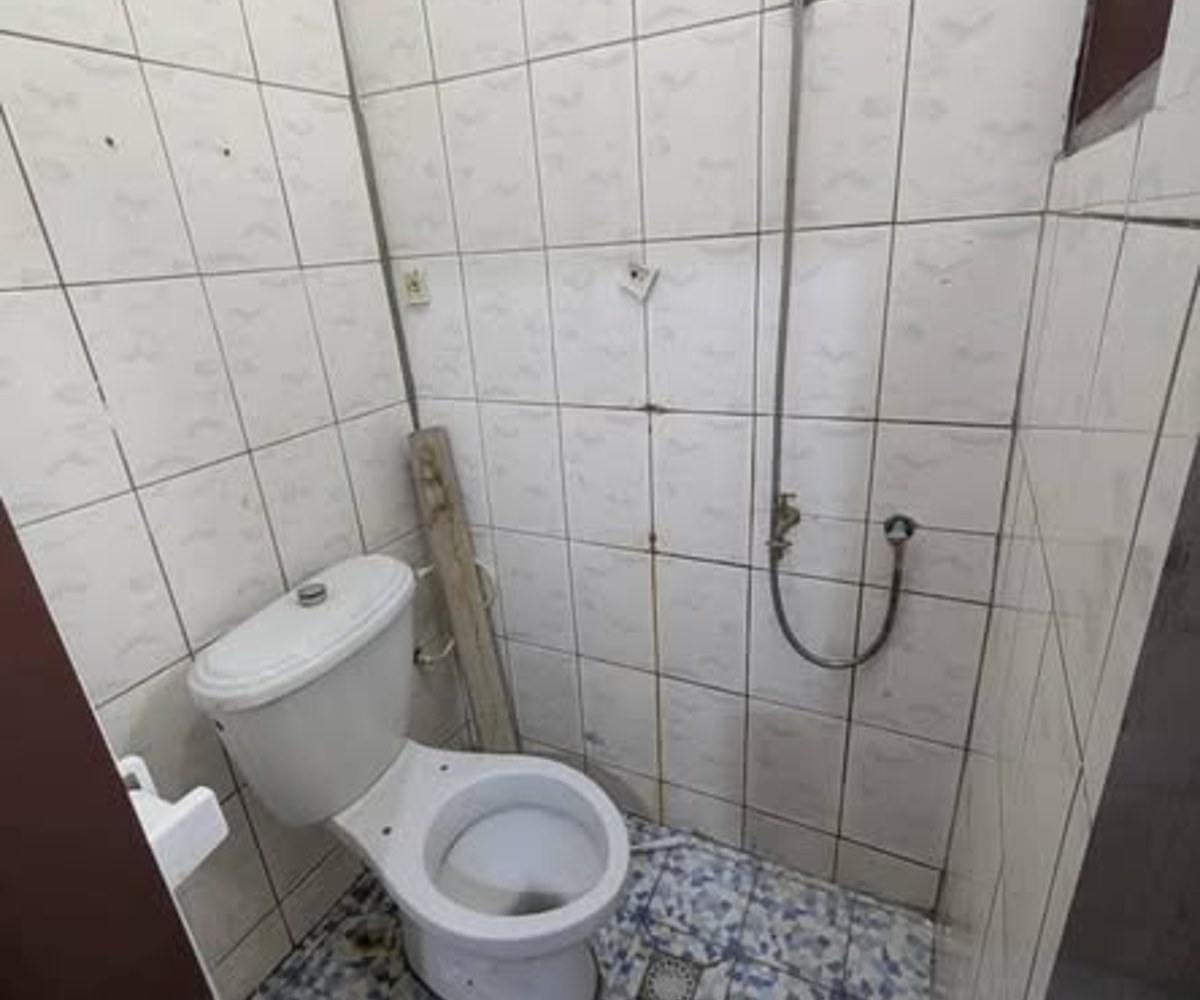 Chambre moderne avec cuisine placard à louer à Ndogbong (Église catholique)