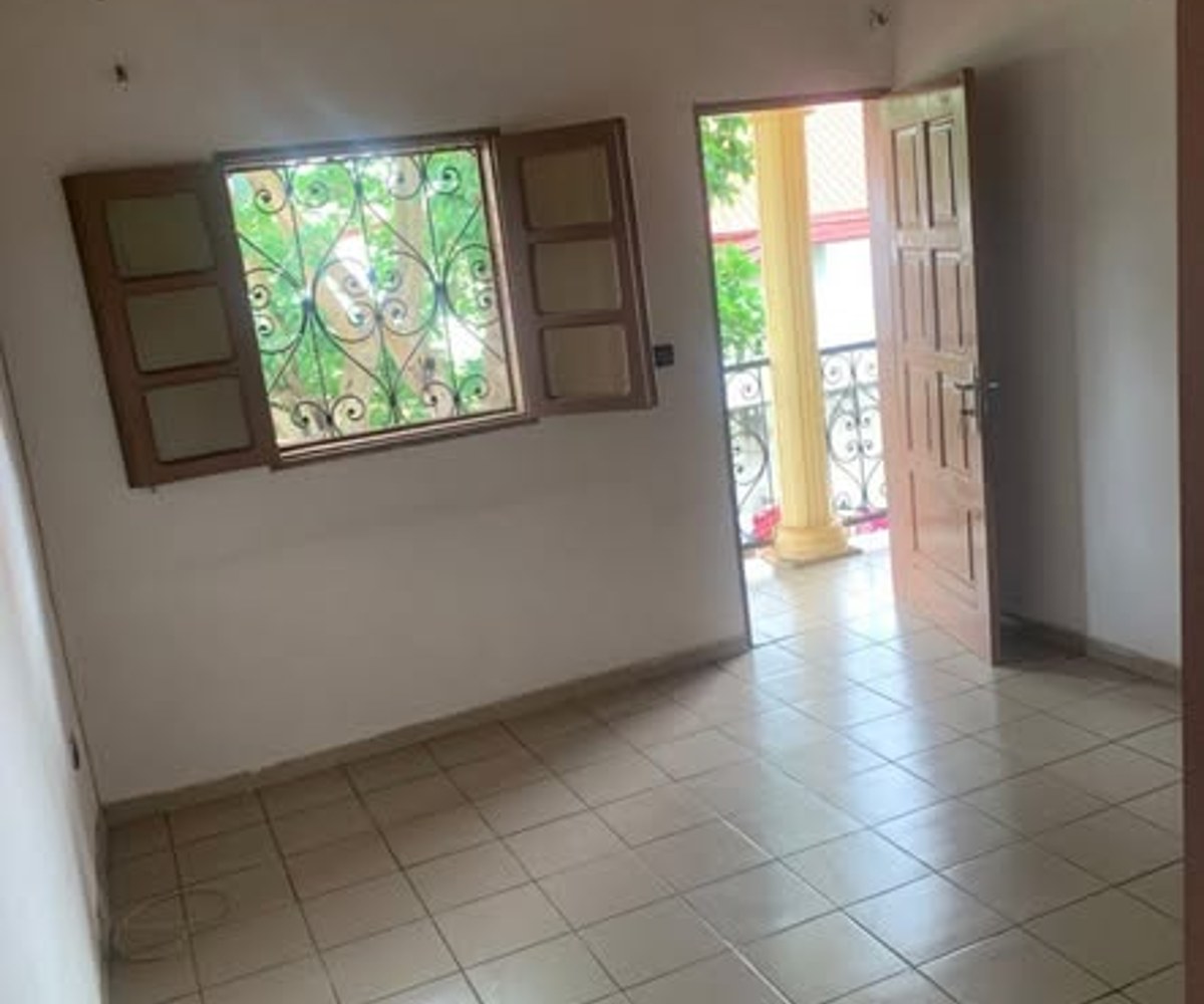 Grand Studio moderne - Biteng