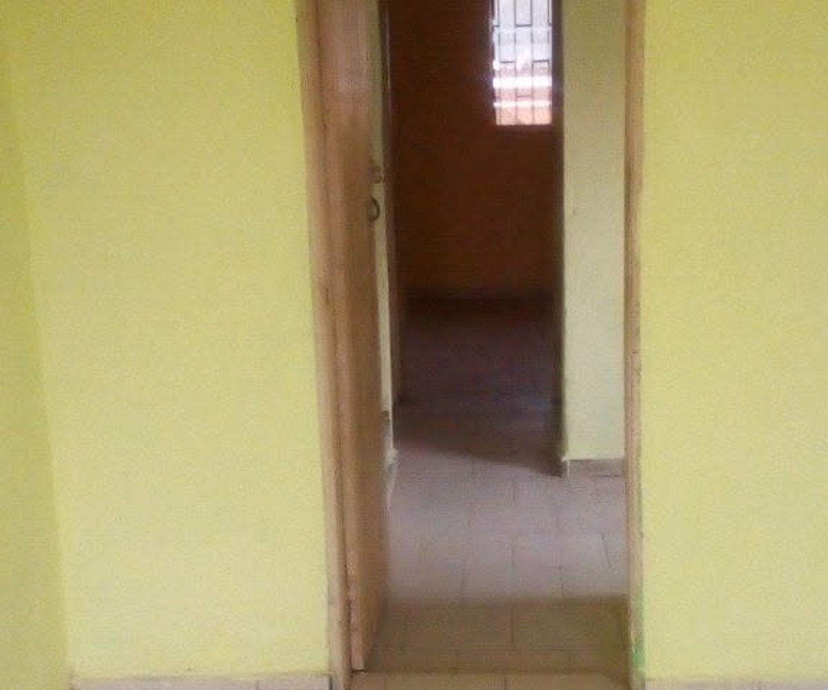 Studio moderne à louer à Beedi, Douala
