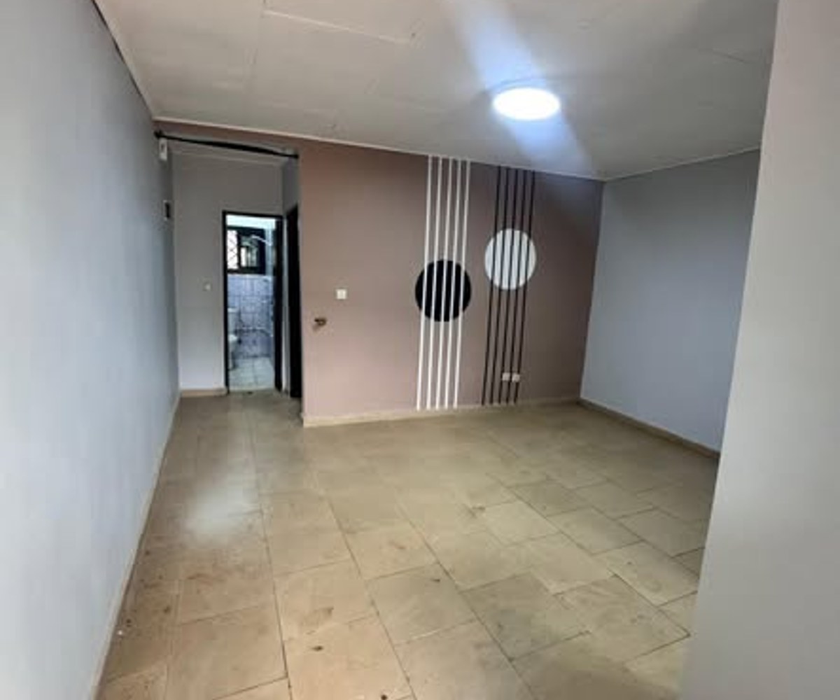 Studio moderne à louer à Nkolmesseng, Yaoundé