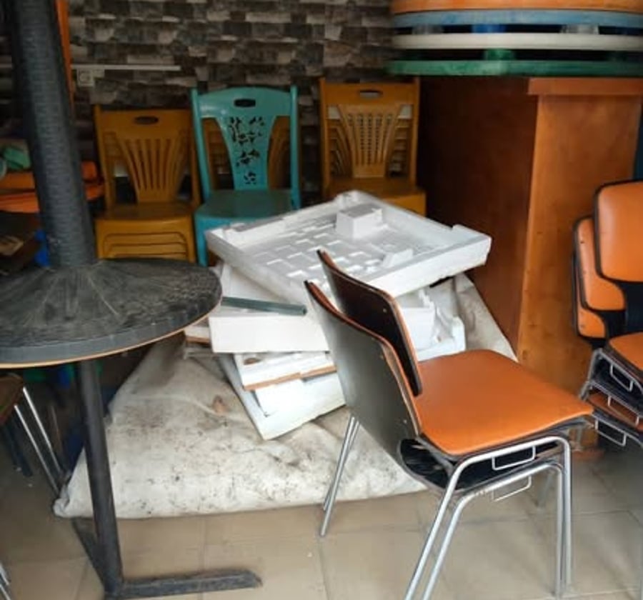 Boutique à louer - Makepe Rhône-Poulenc, Douala