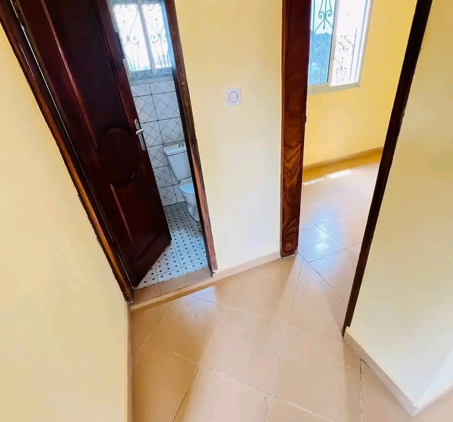 Appartement moderne à louer à Nkozoa