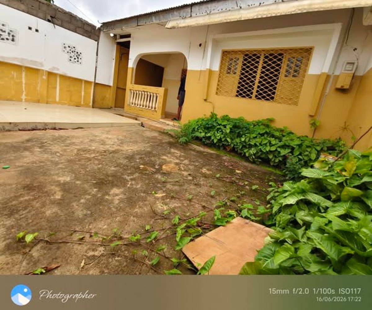 Appartement 3 chambres à louer – Omnisport, Yaoundé