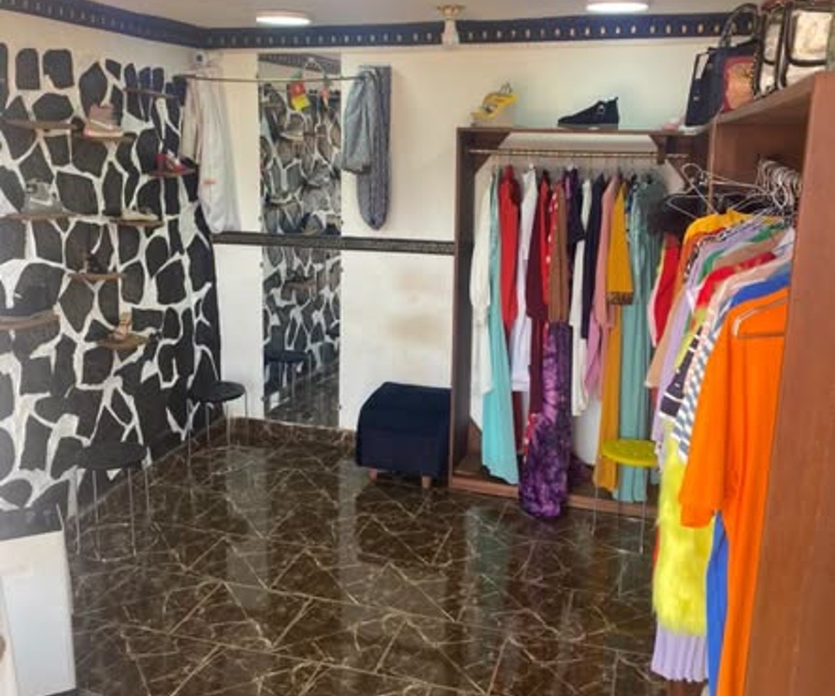 Boutique à louer - Cité Verte, Yaoundé - 85 000 FCFA/mois