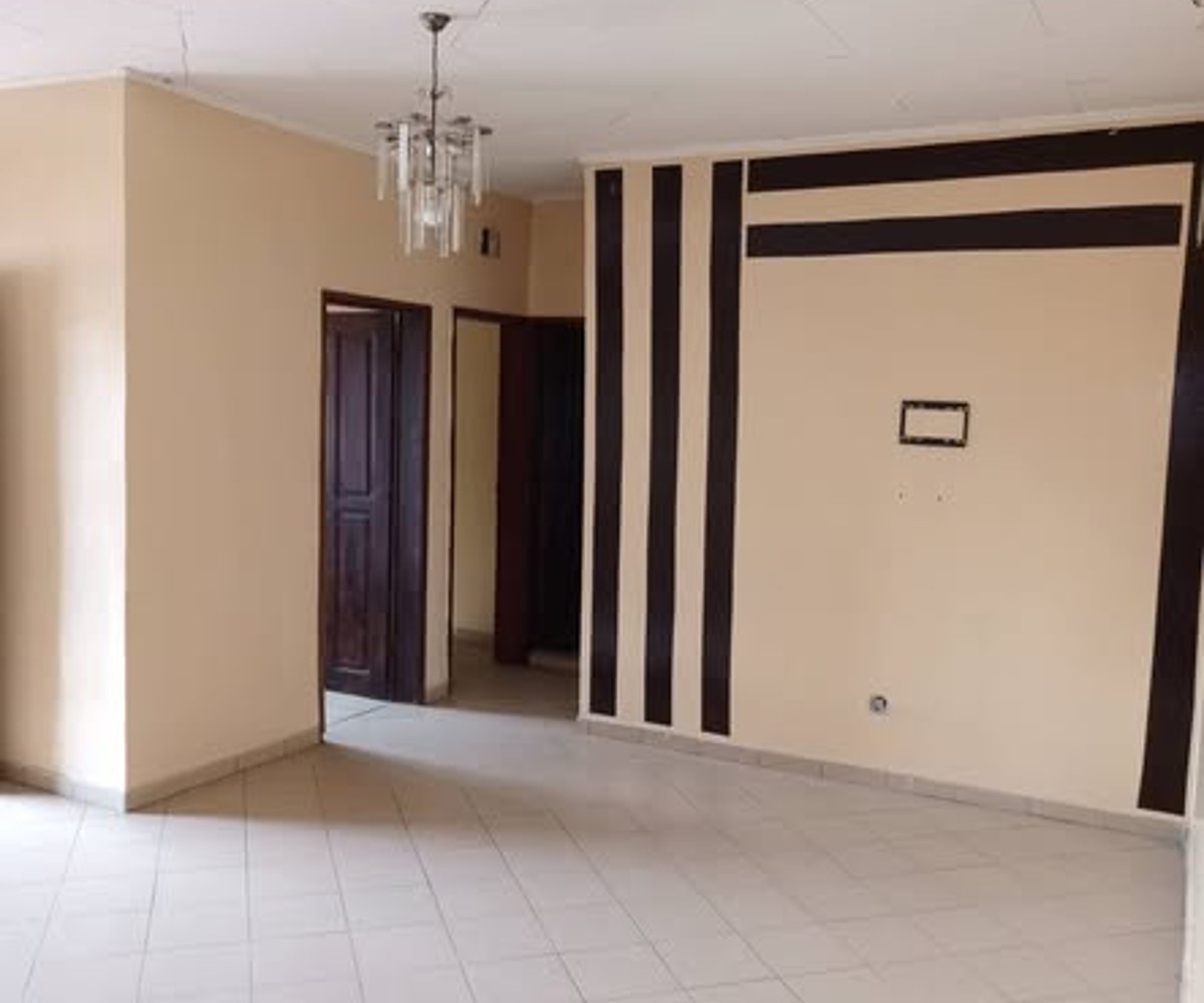Appartement à louer - Omnisport, Yaoundé