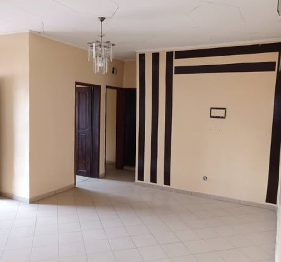 Appartement à louer - Omnisport, Yaoundé