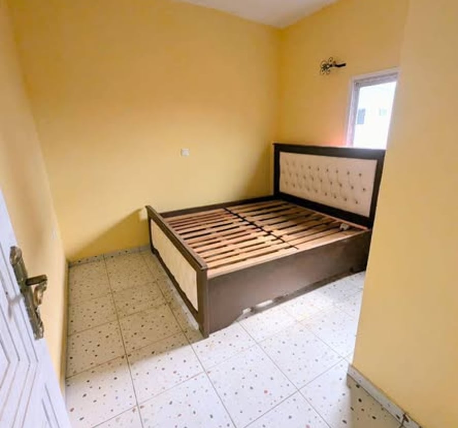 Studio à louer à Nkolfoulou