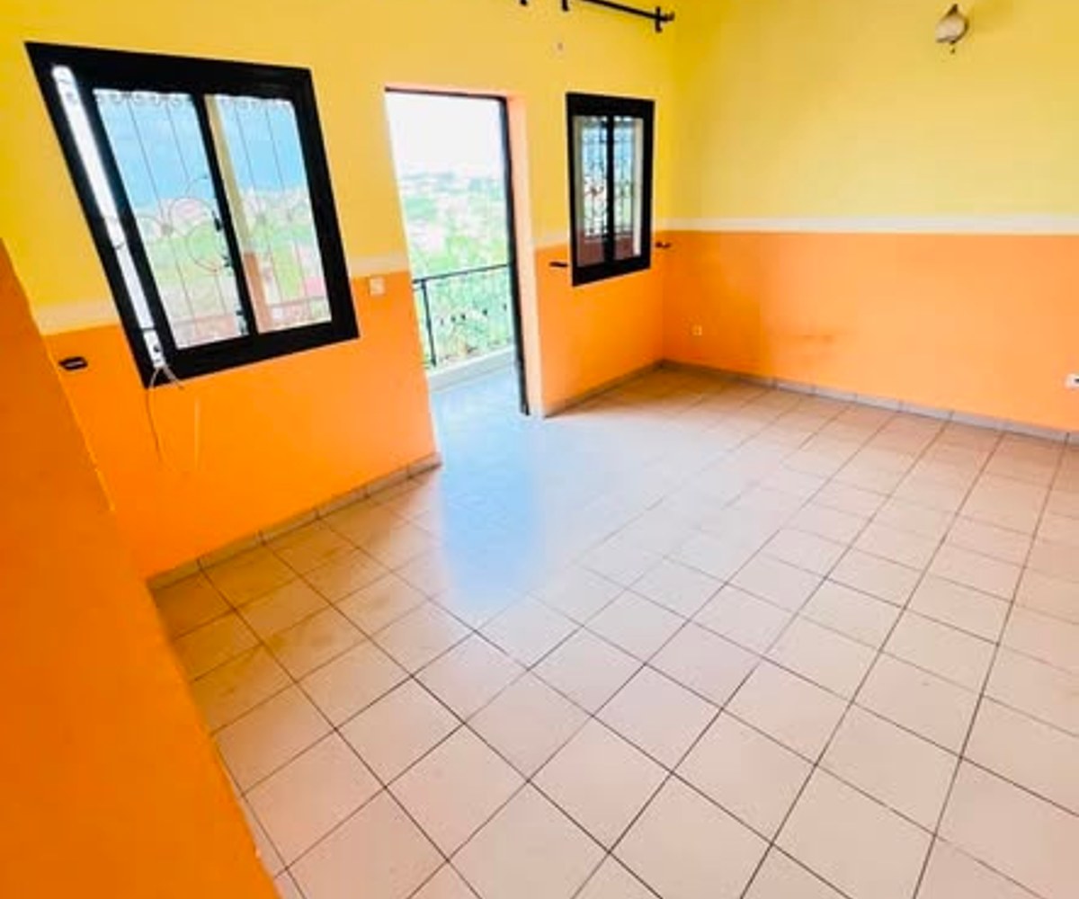 Studio moderne à Emana