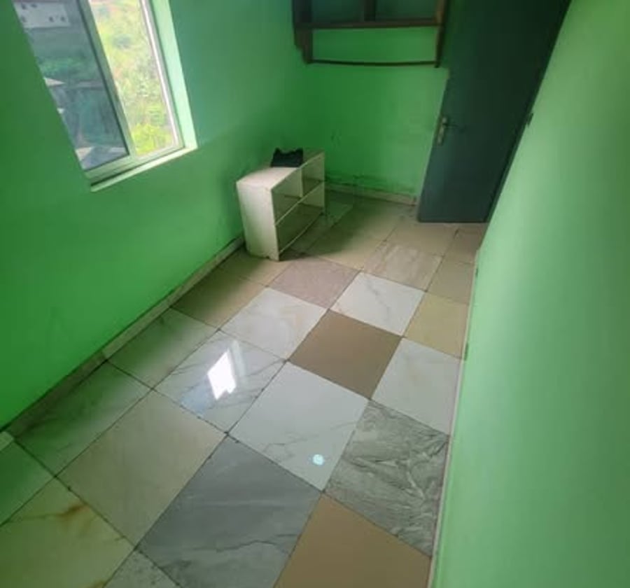 Studio moderne à louer à Ngousso