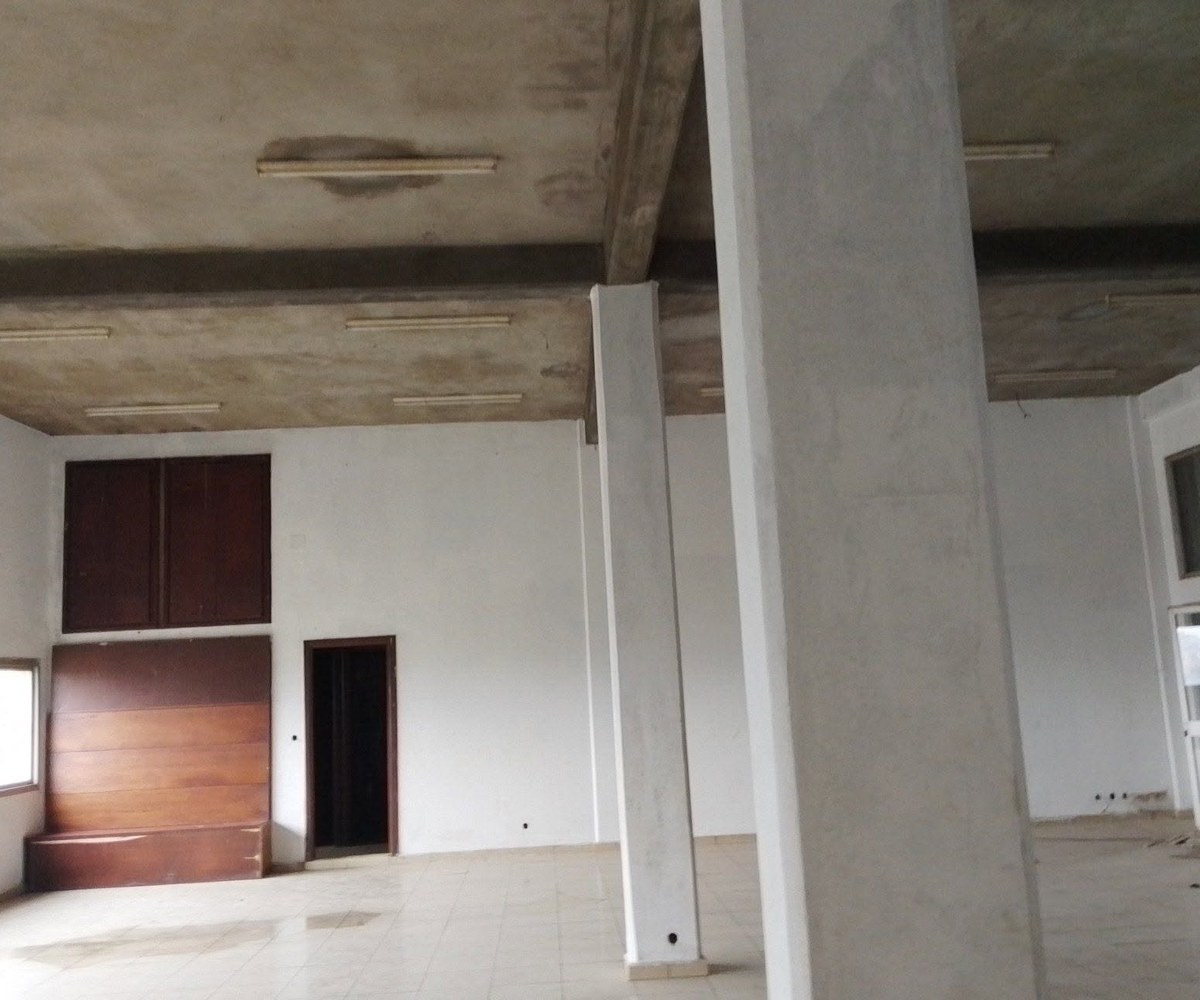 Bureau à louer à Yaoundé Elig-Essono