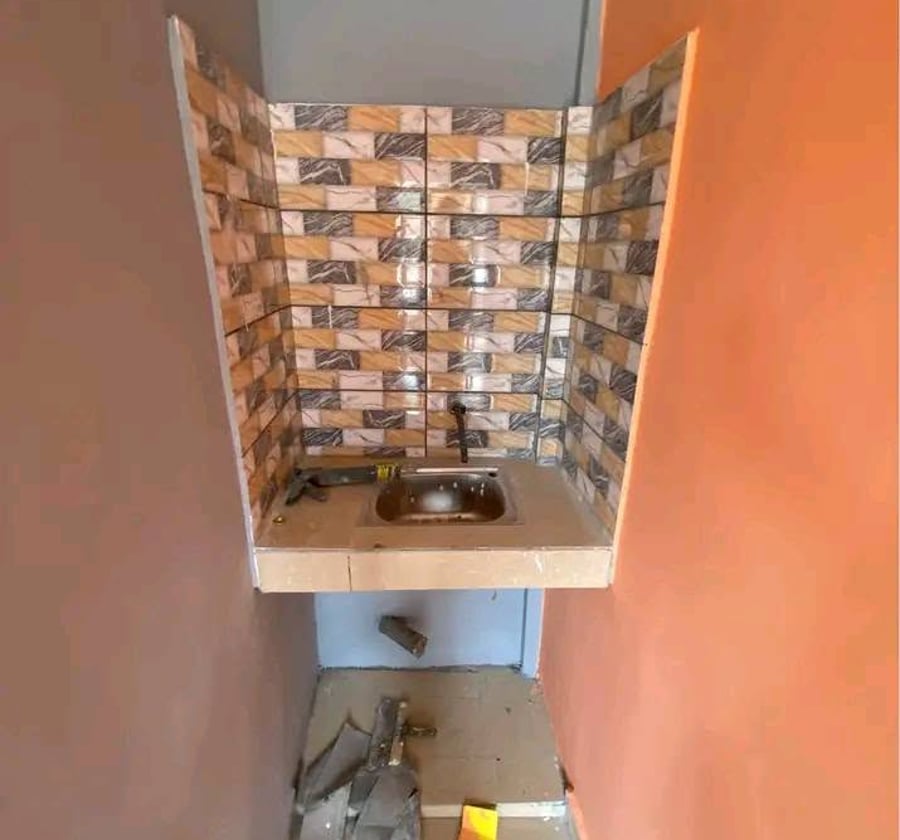 Chambre staffée à louer - Makepe, toiture verte