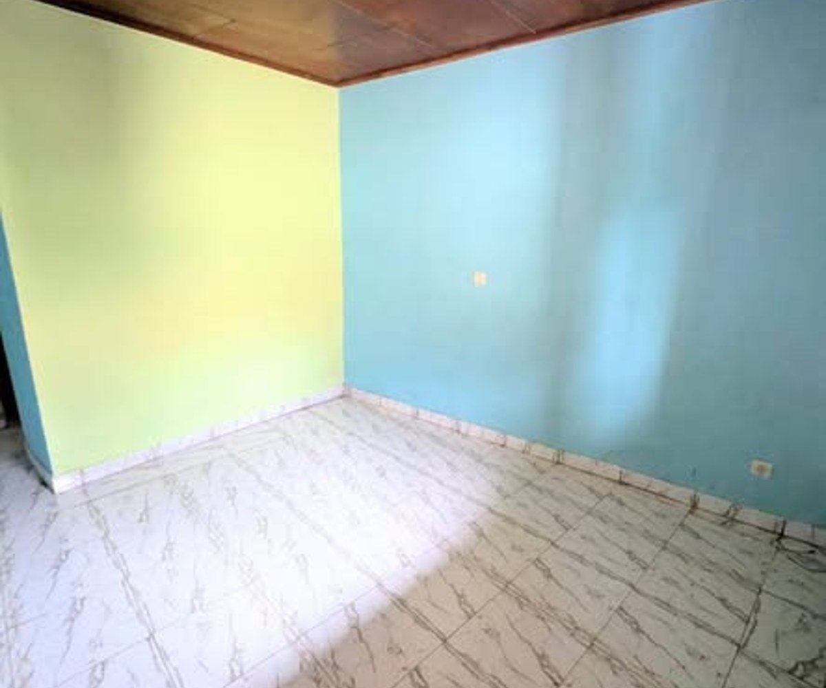 Studio moderne à louer - Nkolfoulou