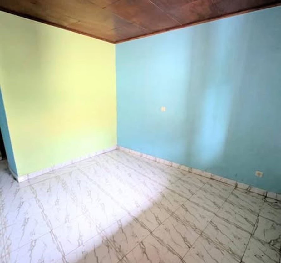Studio moderne à louer - Nkolfoulou