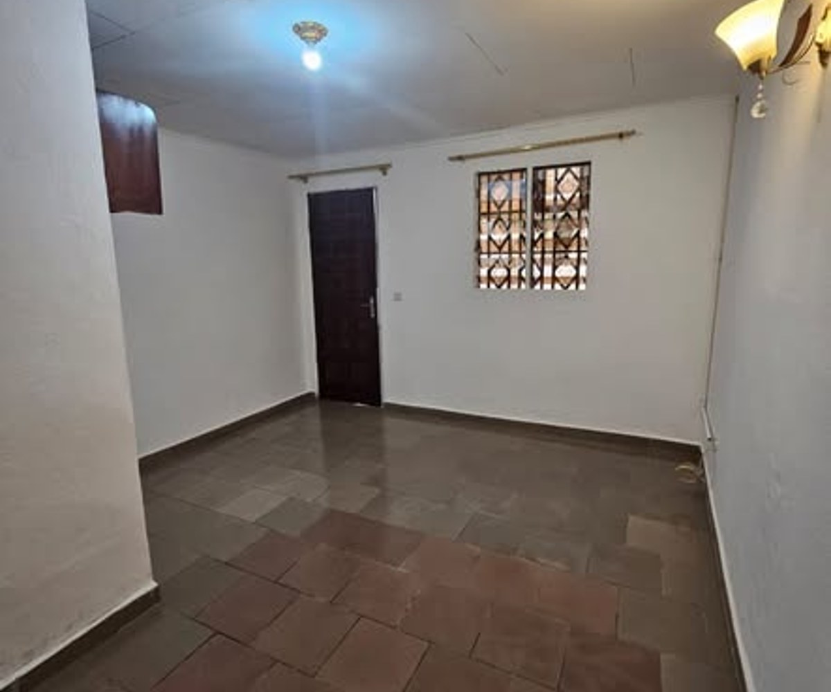 Chambre moderne à Biyem-Assi