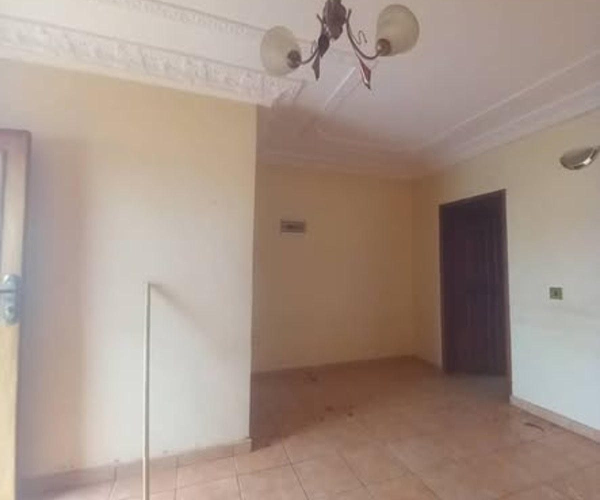 Studio moderne climatisé à Ndogbong