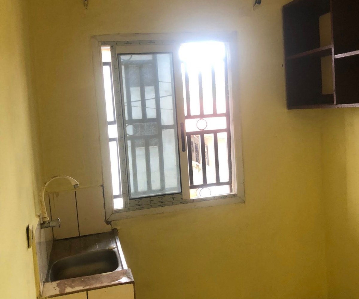 Studio moderne à louer à Nkolbisson