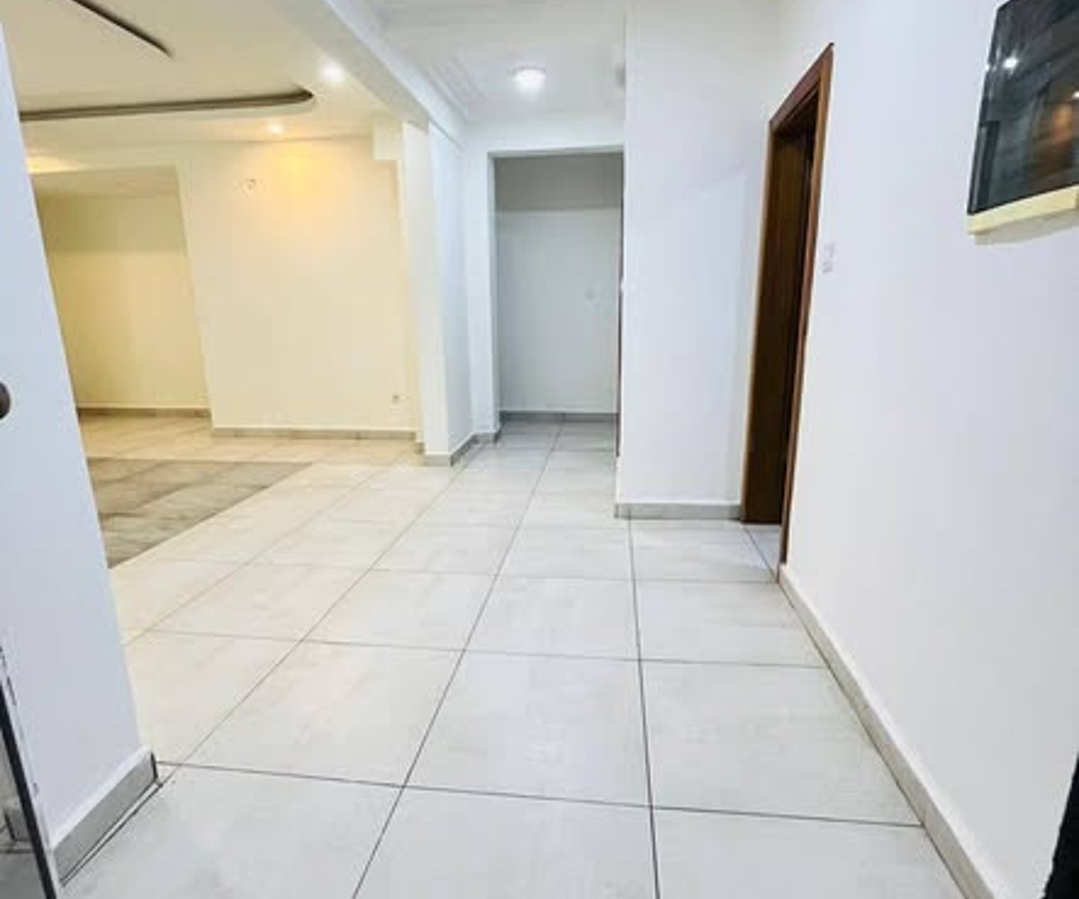 Appartement haut standing 2 chambres 3 douches - Efoulan