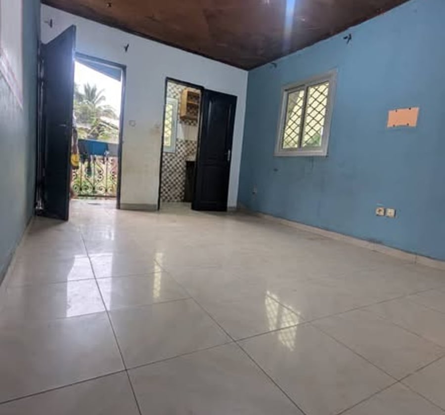 Studio moderne à Mendong