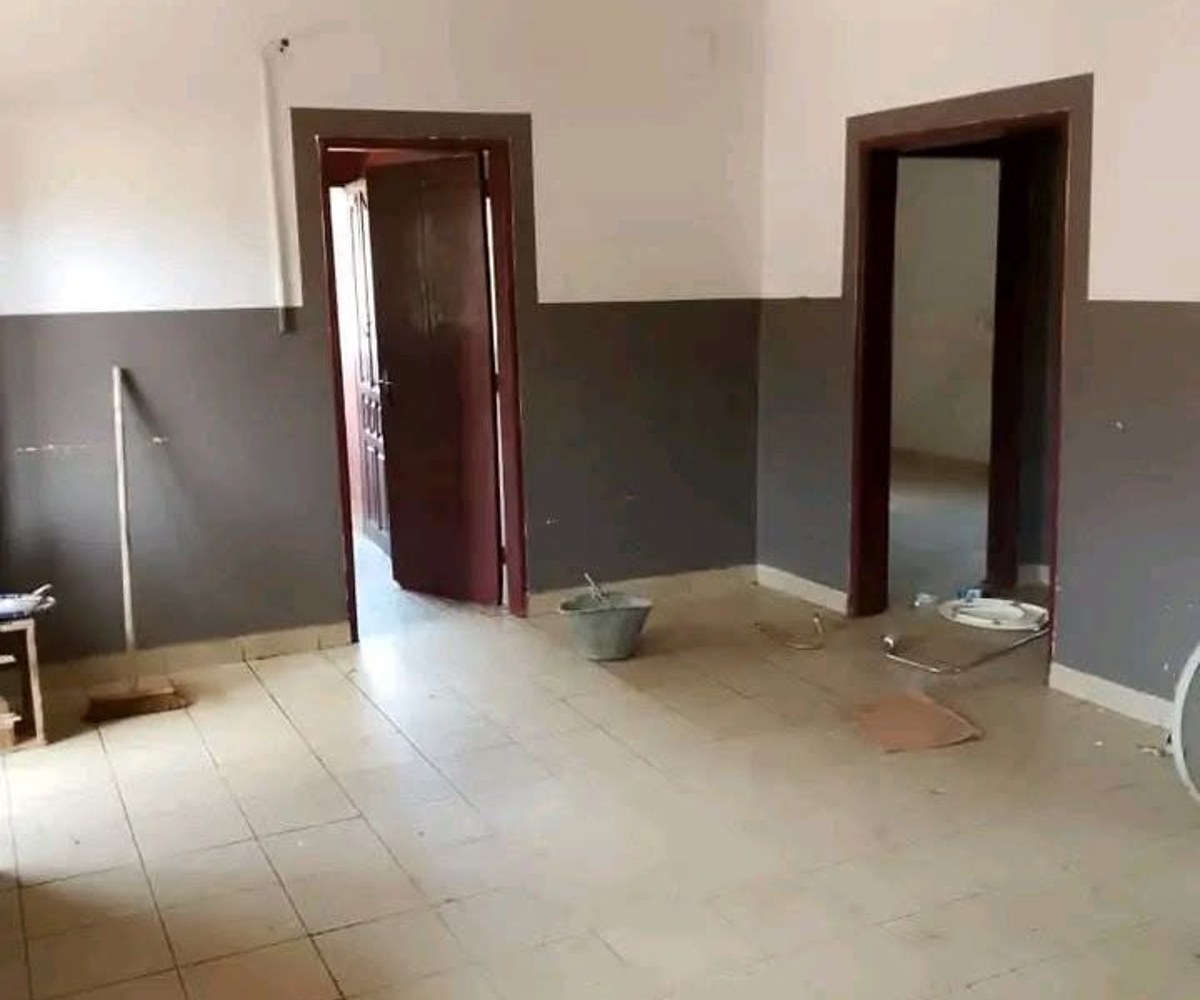 Grand appartement moderne à louer à Cité Verte, Yaoundé