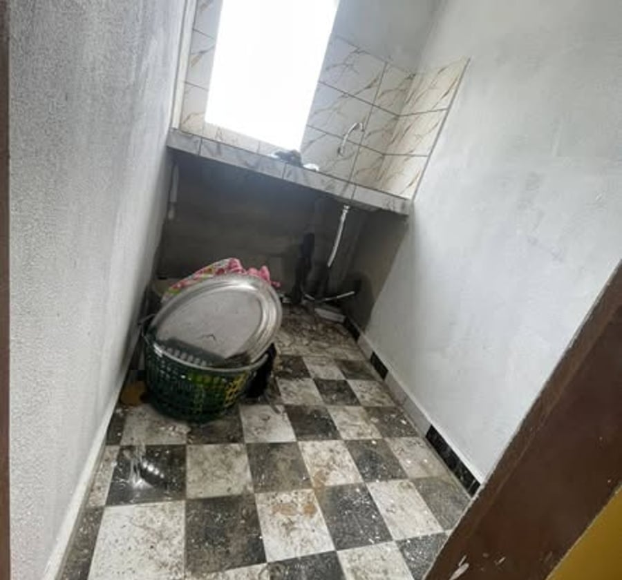 Studio moderne à Logbessou - 50 000 FCFA/mois
