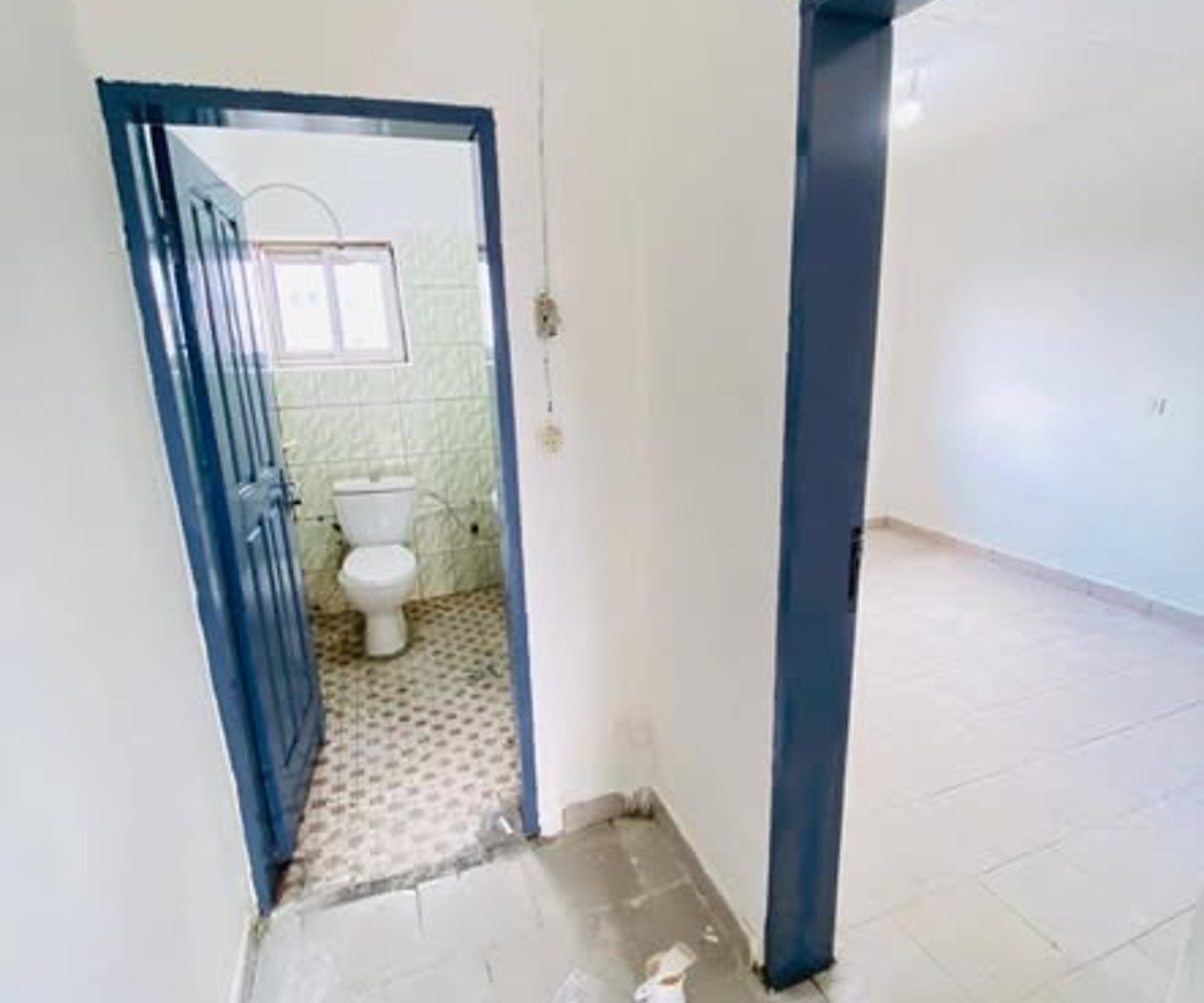 Studio moderne à louer à Logbessou IUC