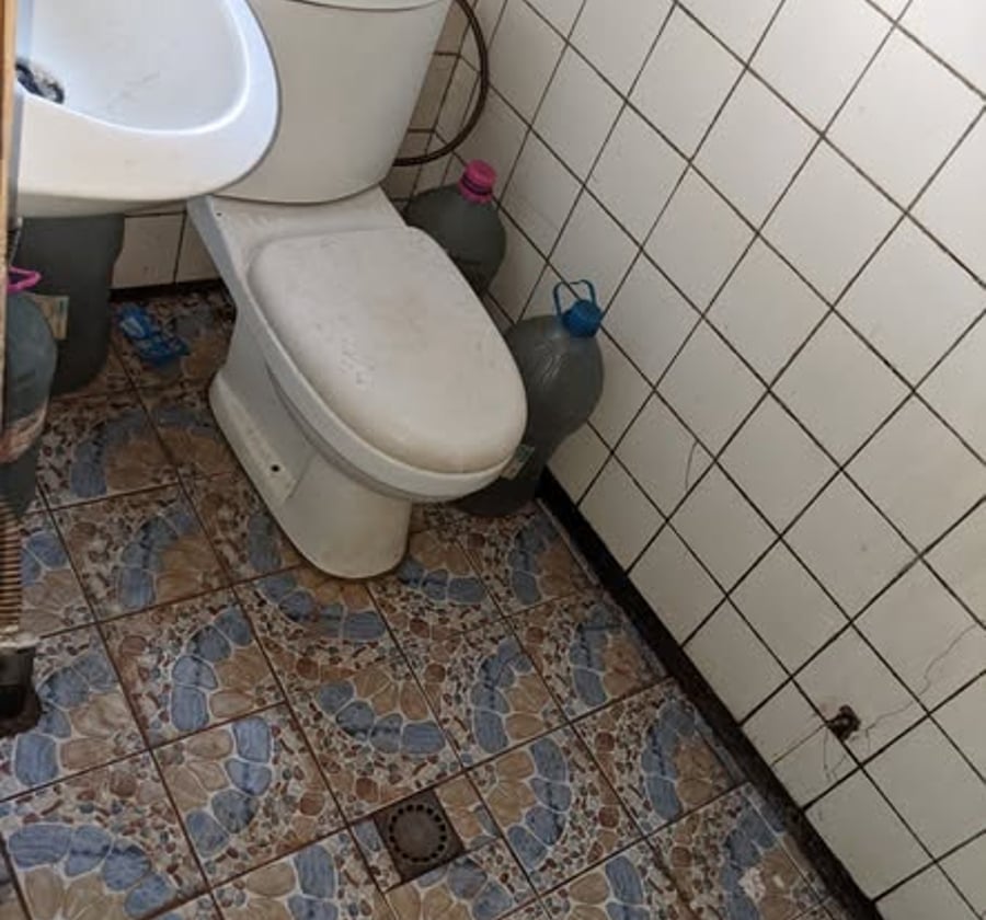 Vaste chambre moderne à louer à Obobogo