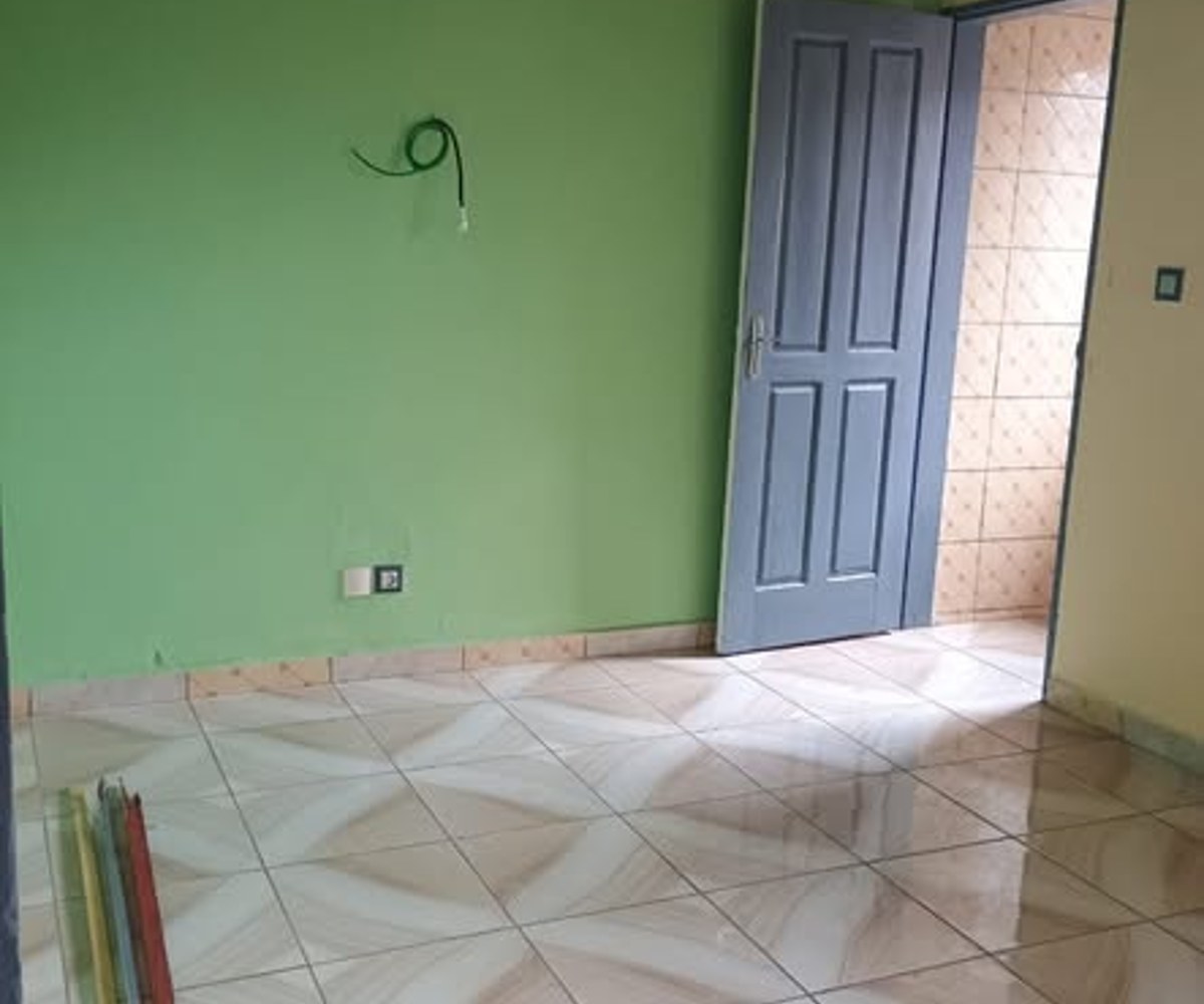 Studio moderne à PK12 – Entrée Baobab