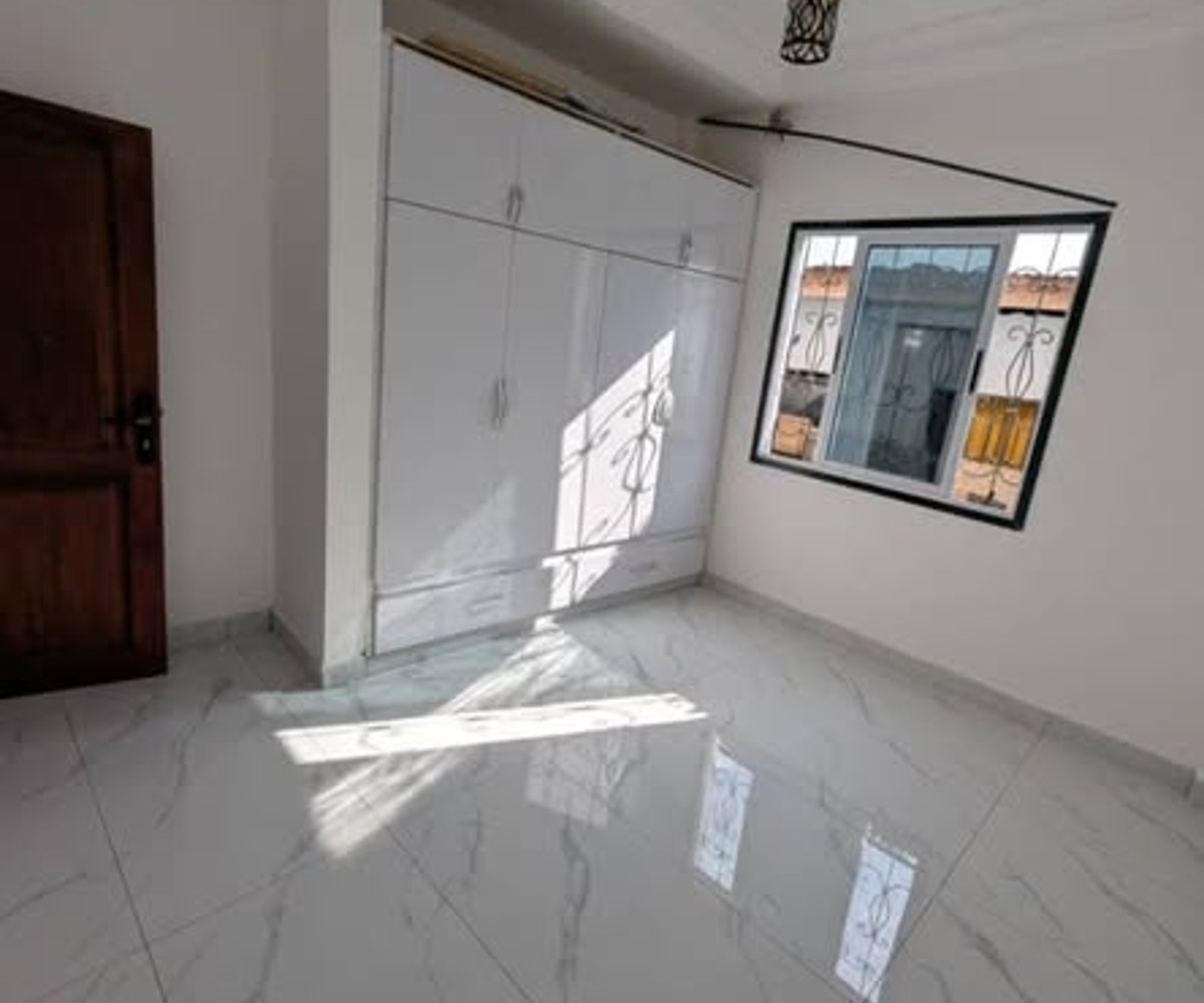 Appartement 2 chambres à Efoulan