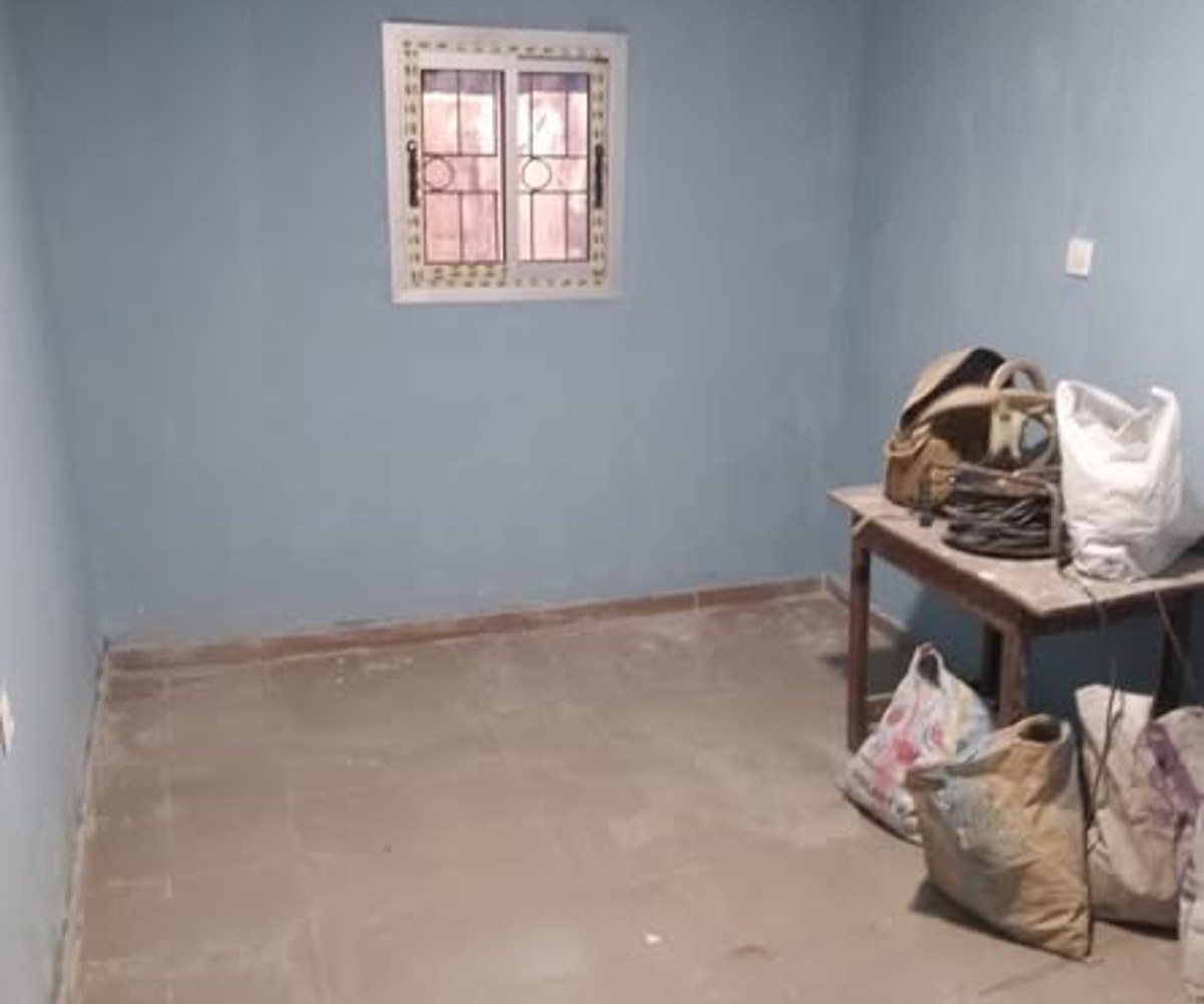 Chambre moderne à louer à Bonaberi