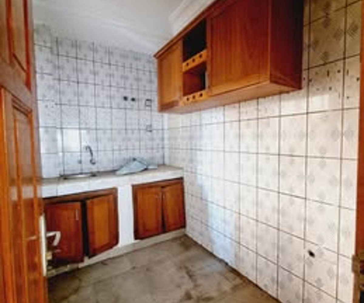 Appartement lumineux et sécurisé à Logbessou