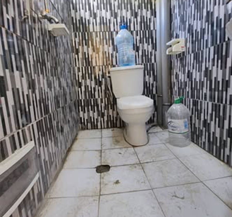 Studio moderne à louer – Nyalla, Douala