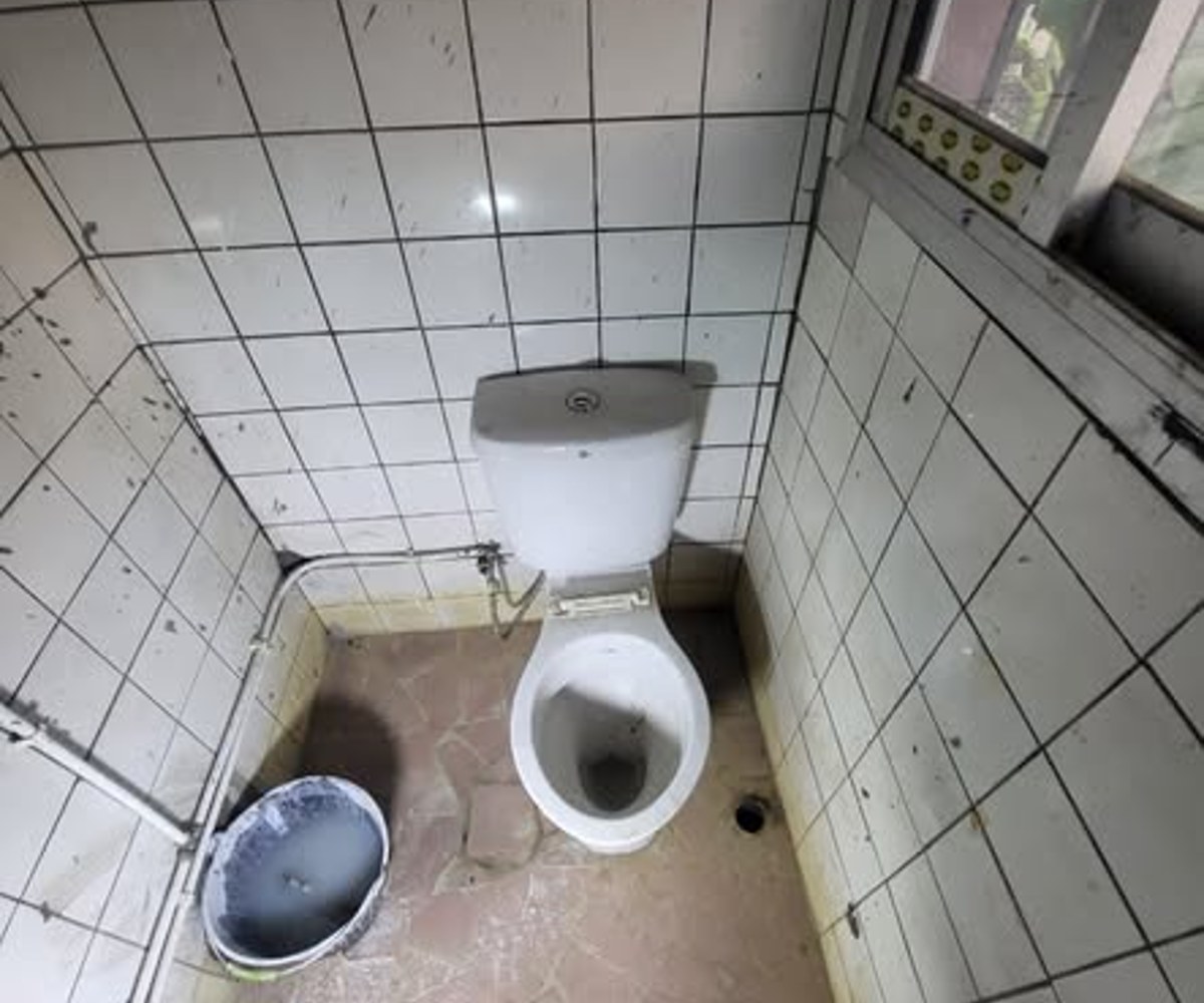 Studio moderne à Pk12, Douala