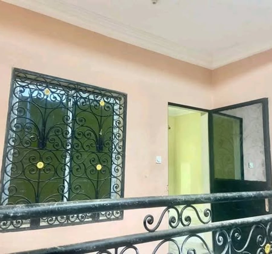 Studio moderne à louer à Nkoabang