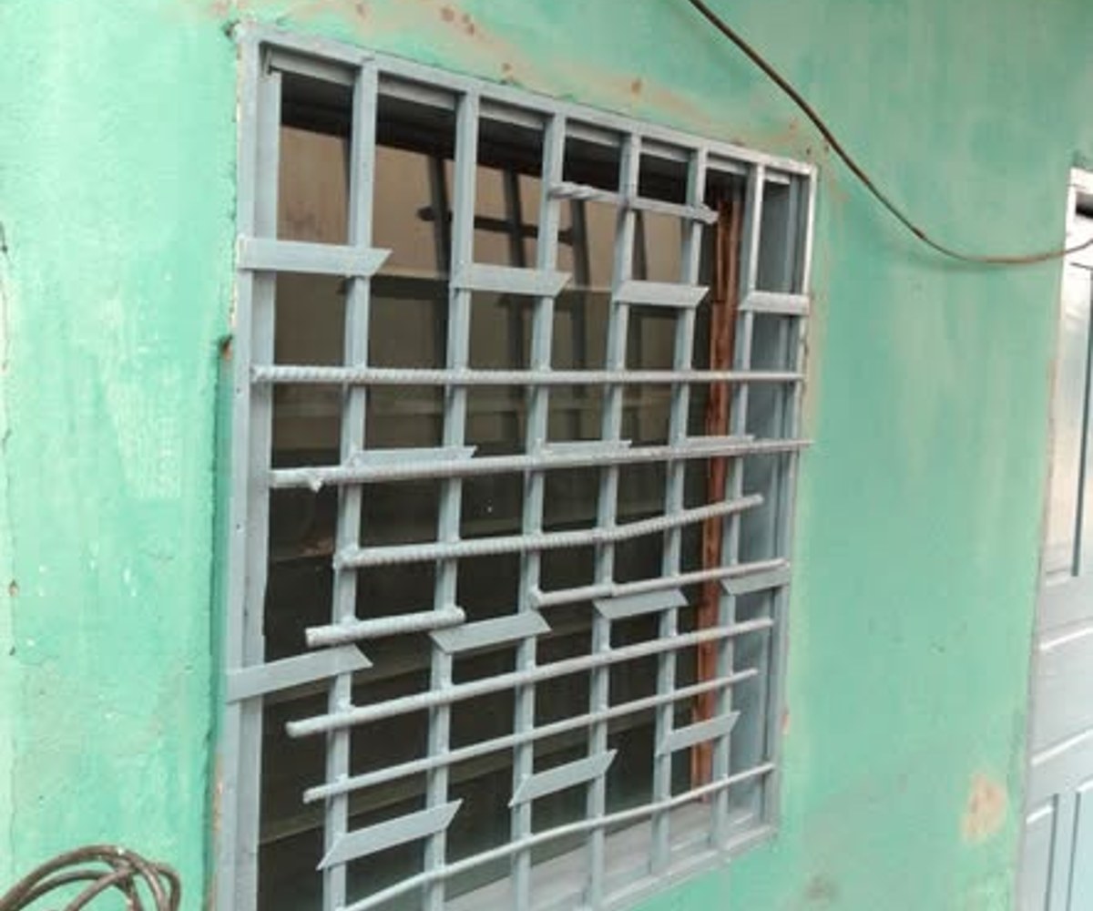 Maison à louer à Anguissa