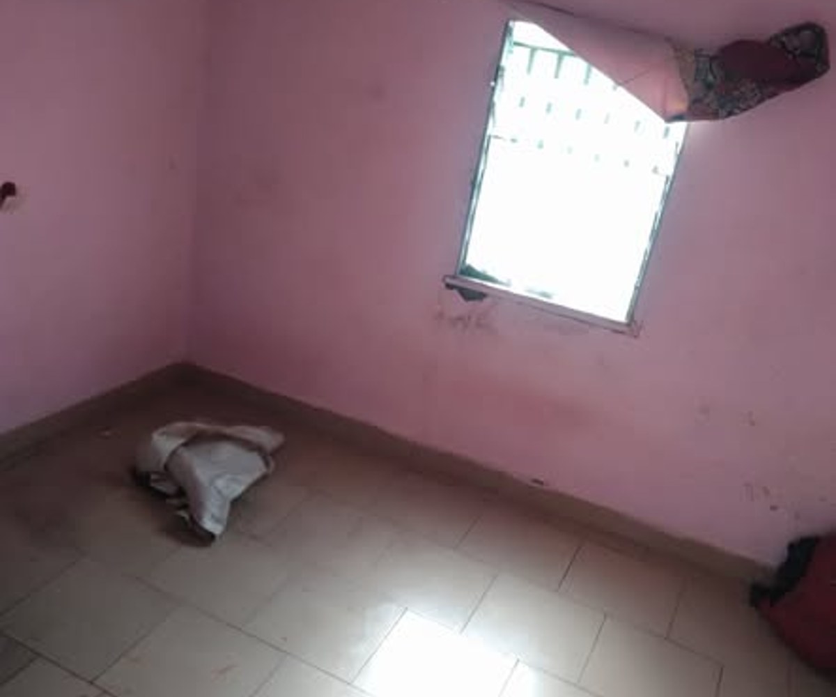 Chambre moderne à louer à Ngousso