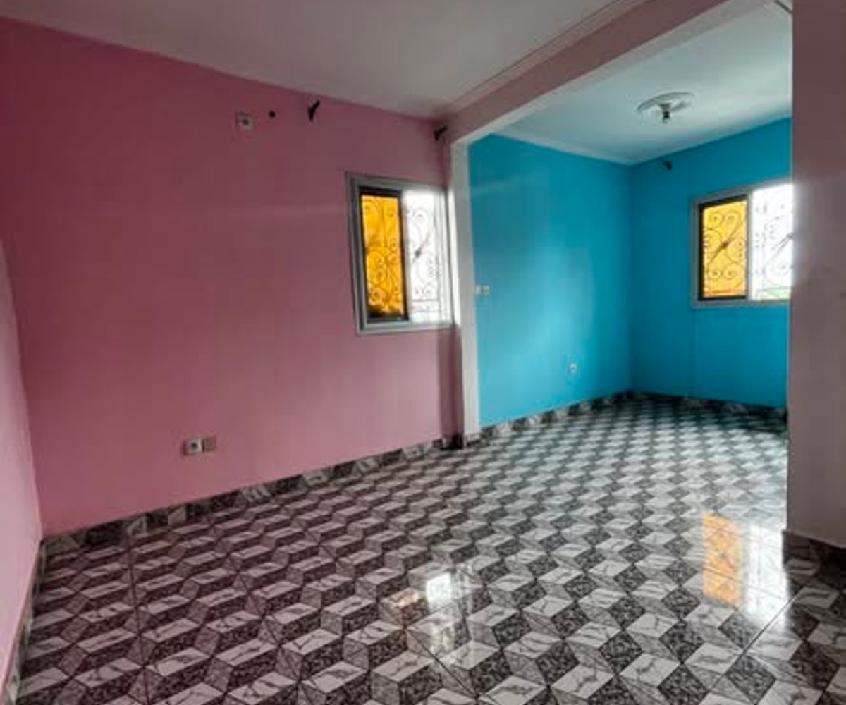 Appartement haut standing à louer à Logbessou
