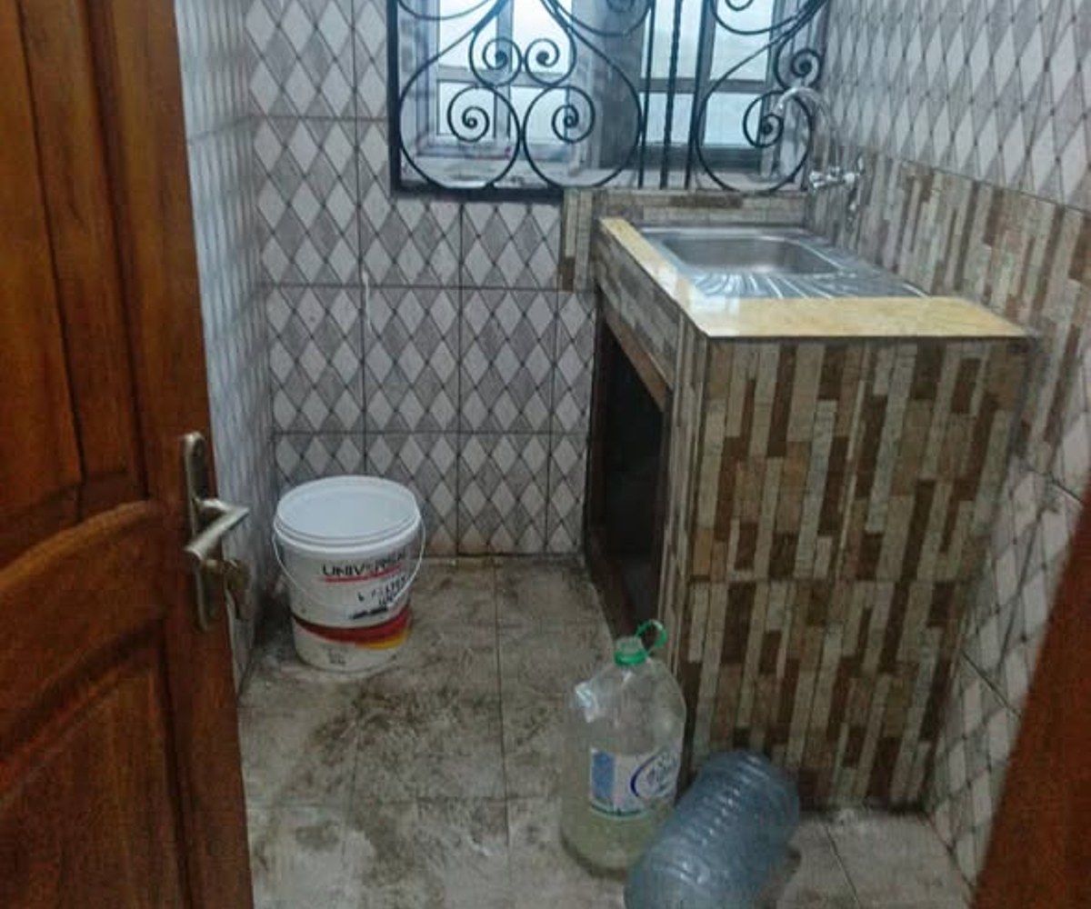 Studio moderne à louer - Ndokoti