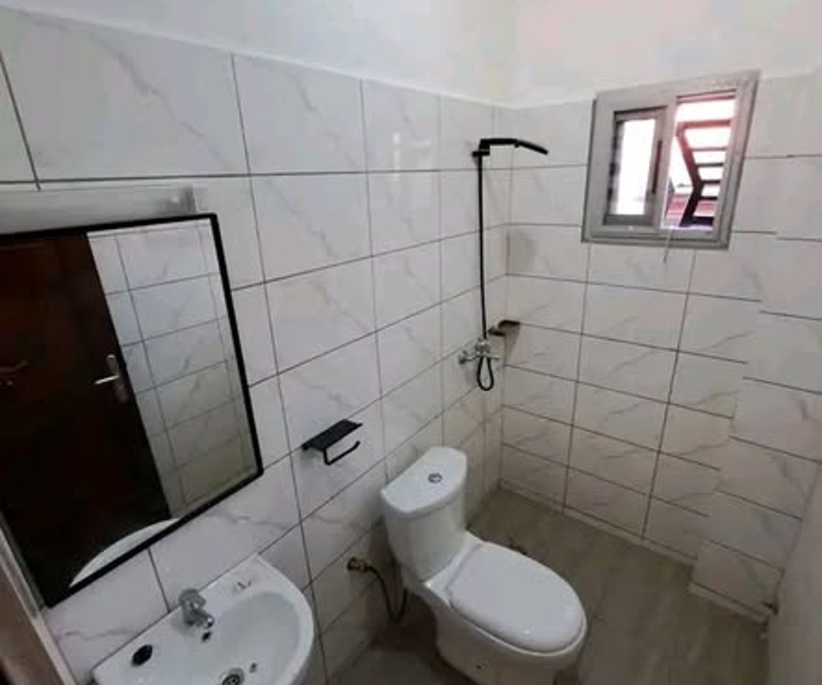 Chambre moderne à louer - Ngousso, Total