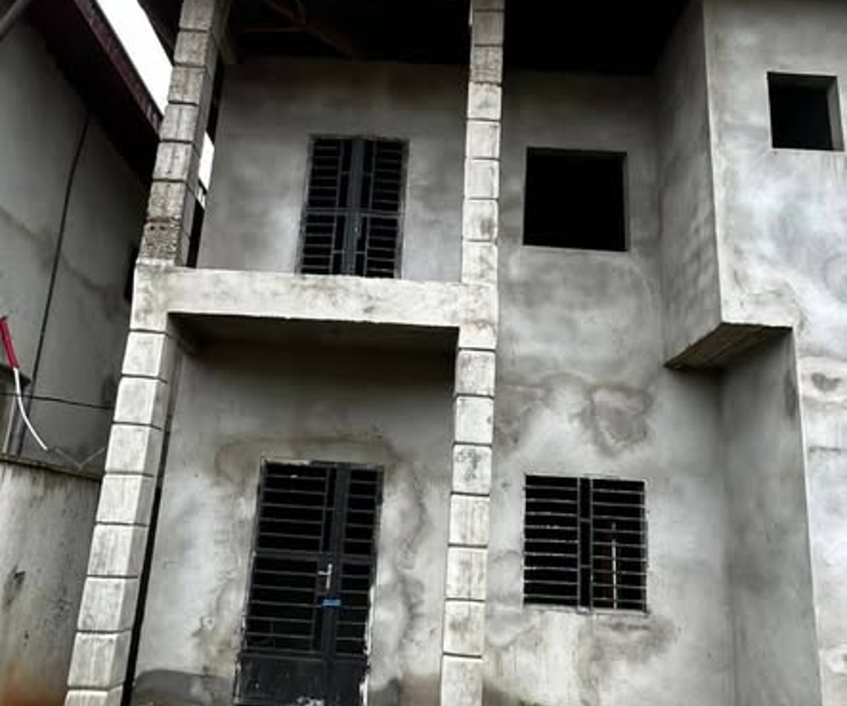 Duplex à vendre à Nyom, Yaoundé – 5 chambres, 300 m²