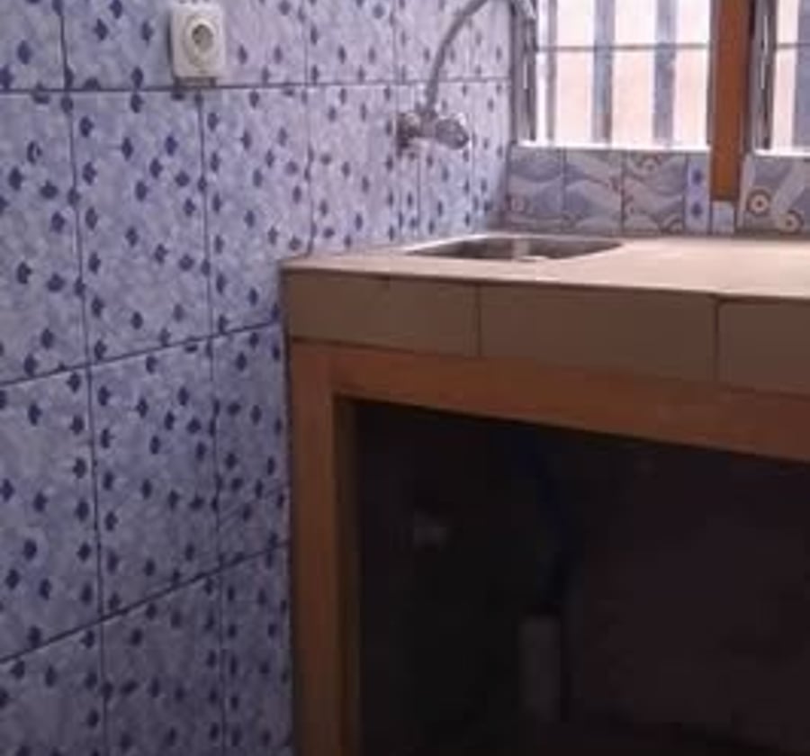 Chambre moderne à louer à Nkoabang