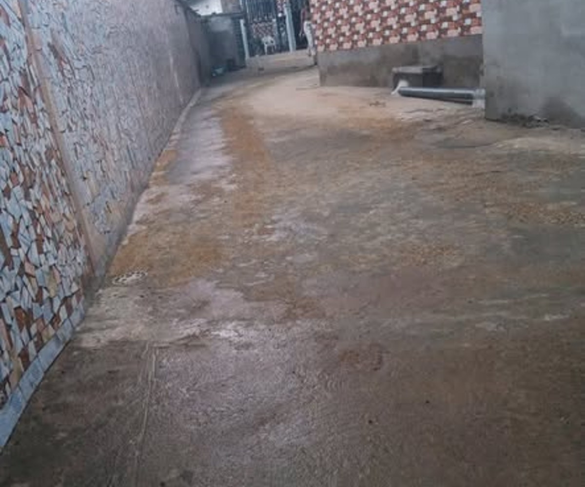 Chambre moderne à louer à Logbaba, Douala