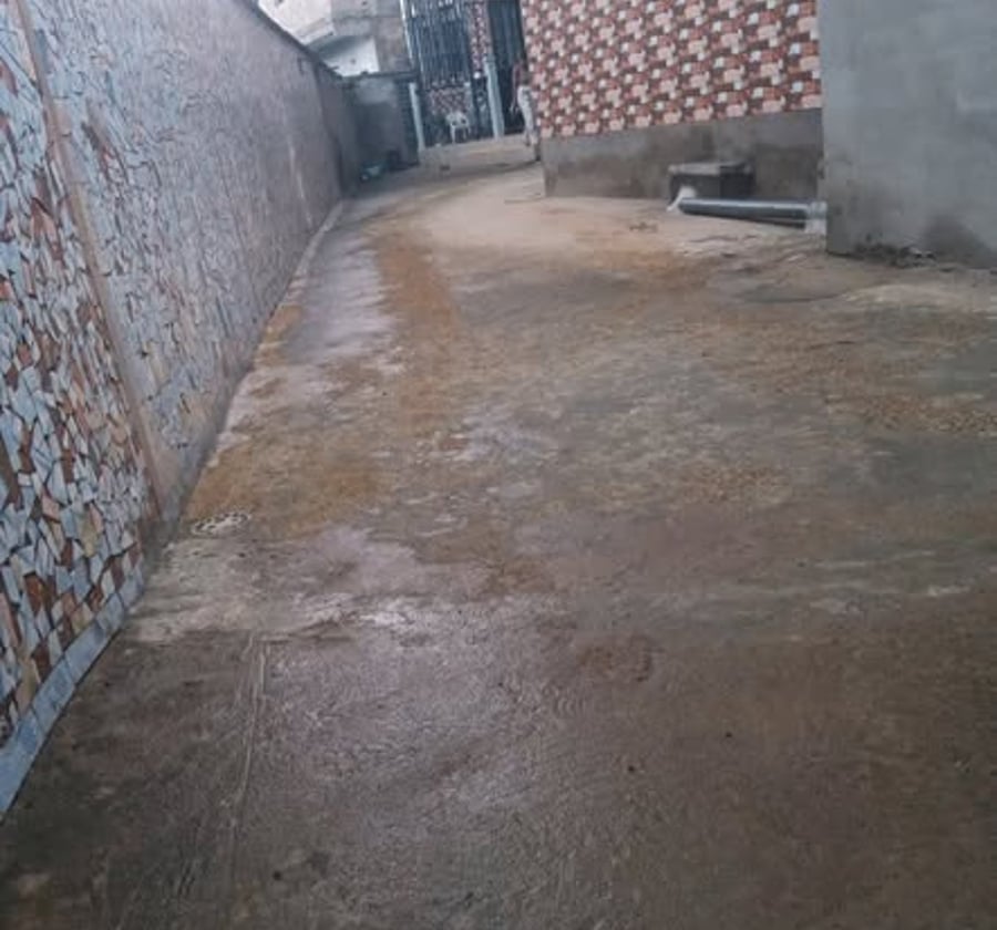 Chambre moderne à louer à Logbaba, Douala