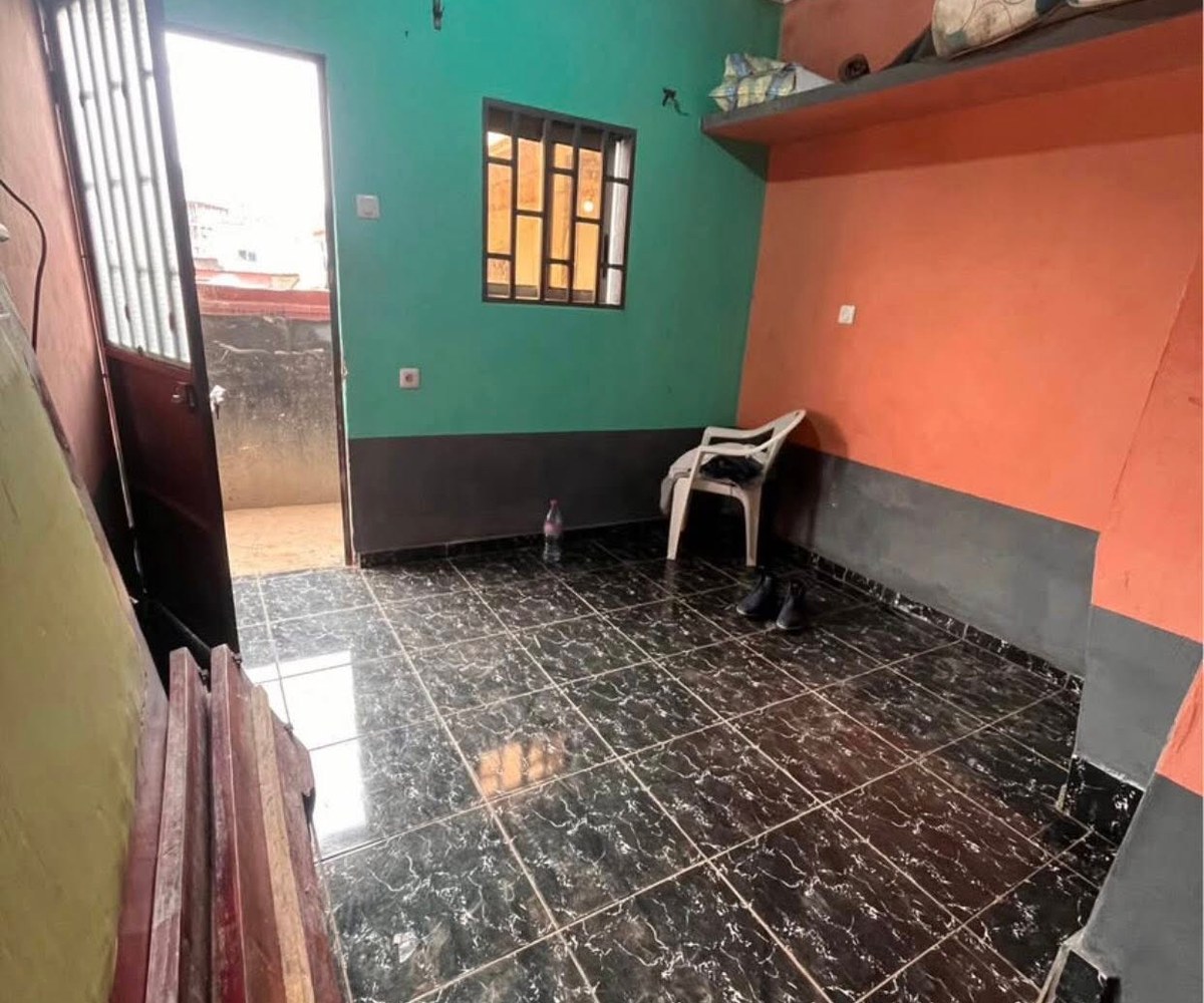 Chambre moderne à louer - École de Police, Yaoundé