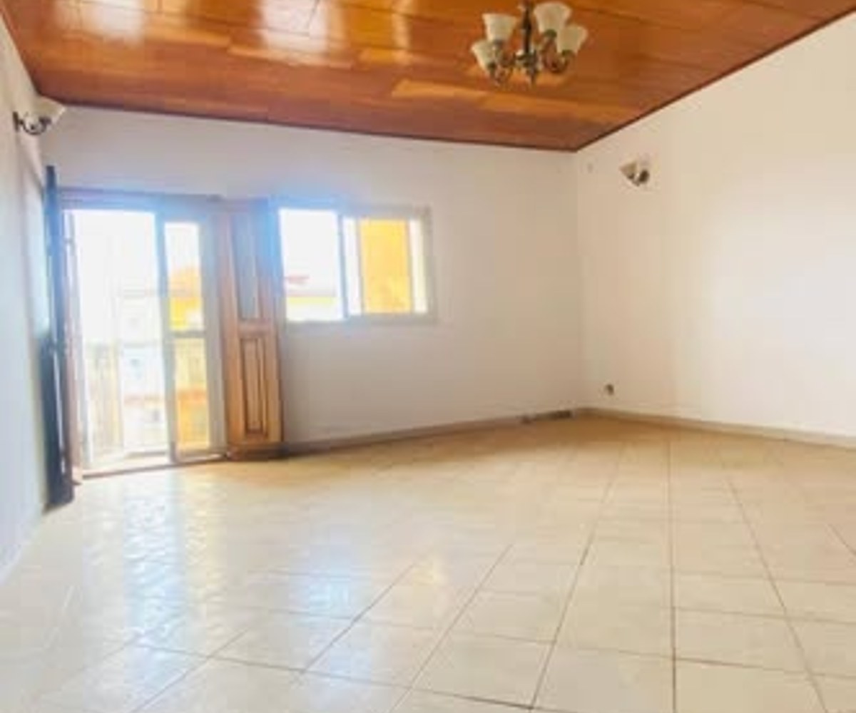 Appartement moderne 2 chambres Biyem-Assi Acacia