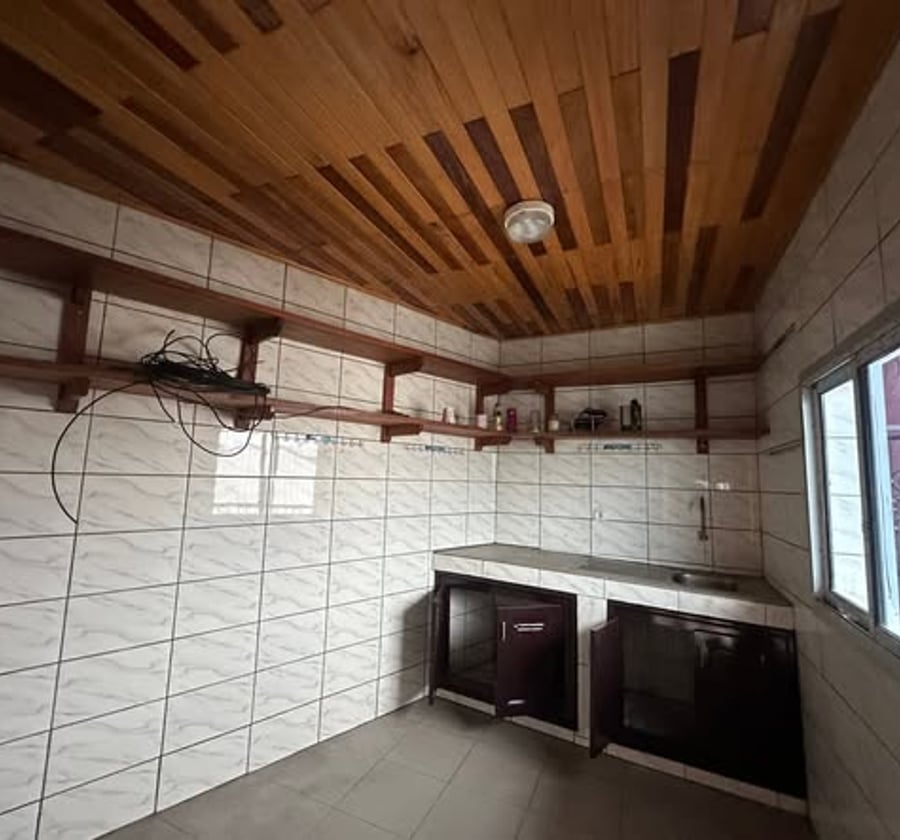 2 appartements à louer à Ndobo (BOCOM)