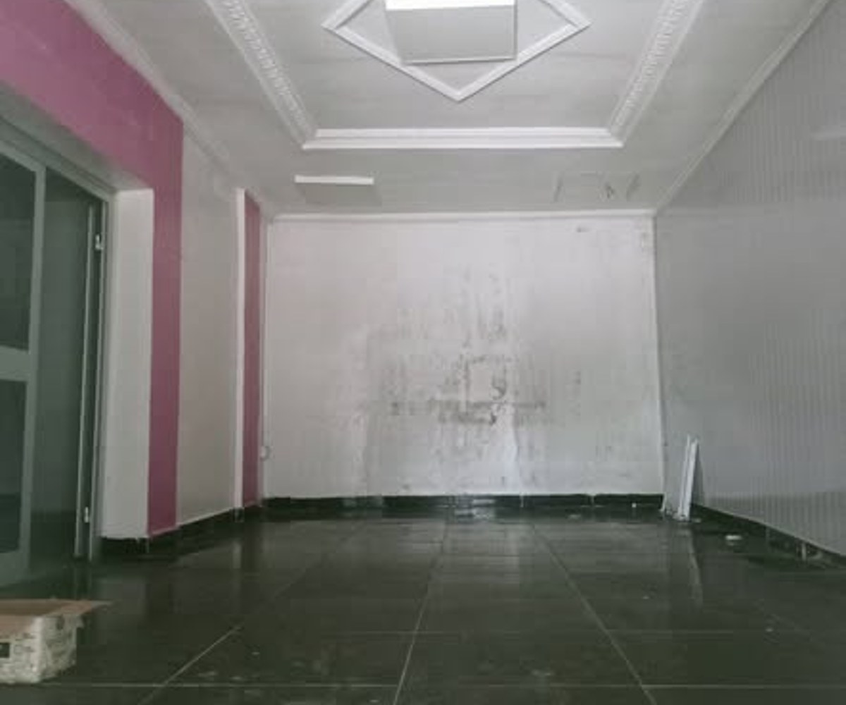 Boutique à louer à Deido