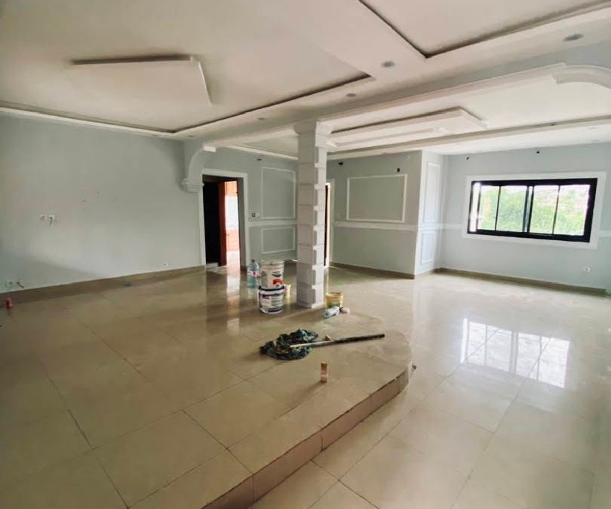 Appartement 3 chambres à Logpom, Douala